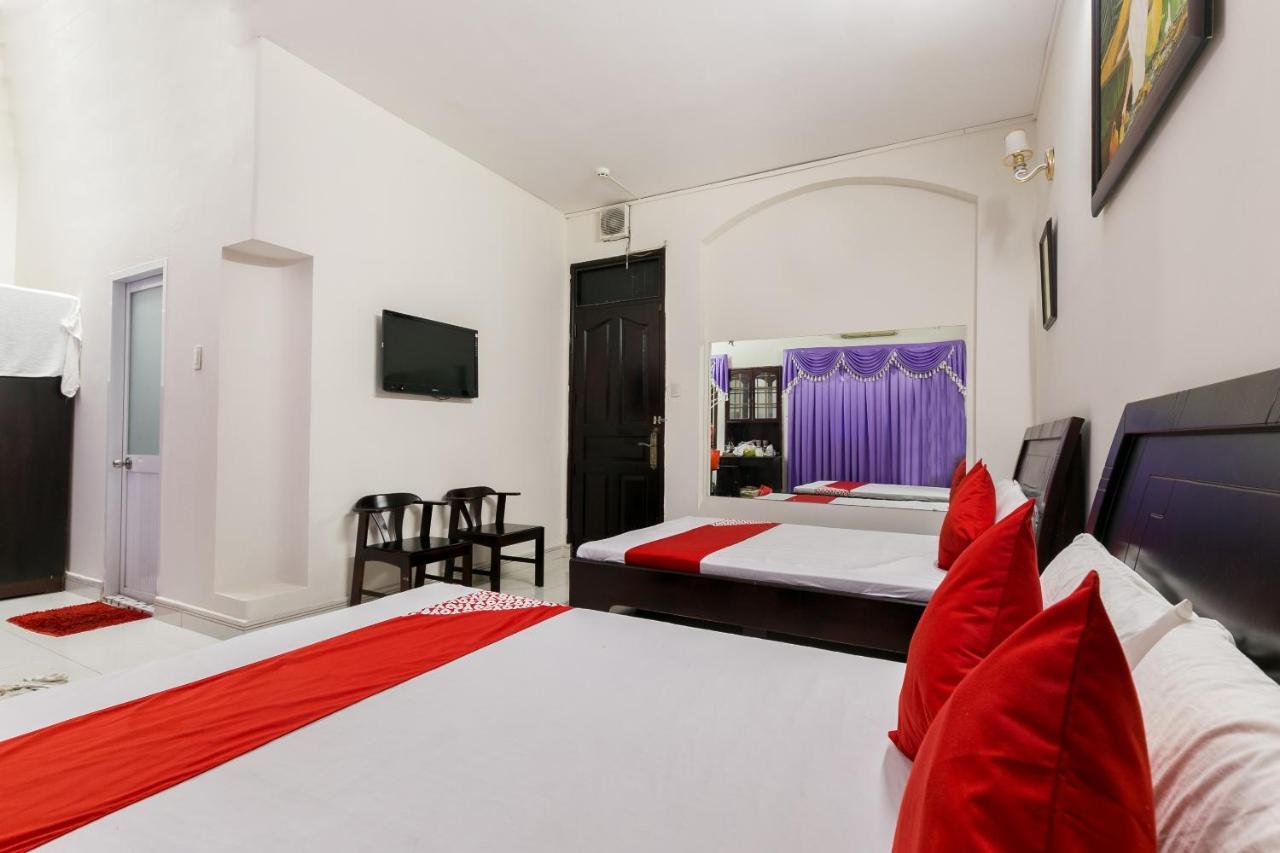 Oyo 486 Nhat Nhat Hotel Ho Chi Minh City Exterior photo